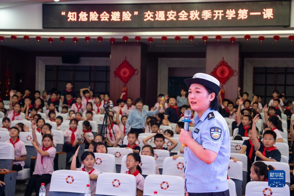 万赢棋牌官方